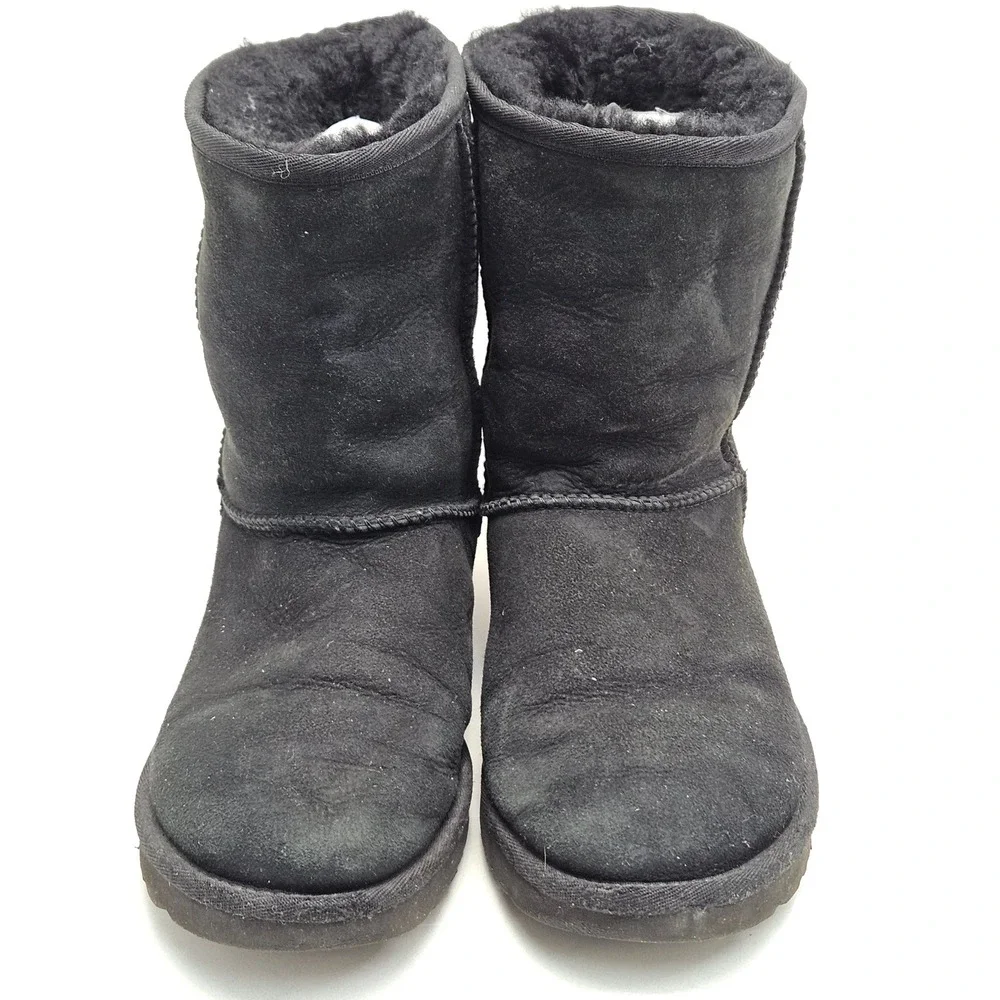 UGG Classic Short II Black Suede Shearling Boots 1016223 Womens Size‎ 8